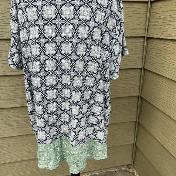 LUCKY BRAND women’s size 2X short sleeve V-neck tunic, green - Picture 4 of 8